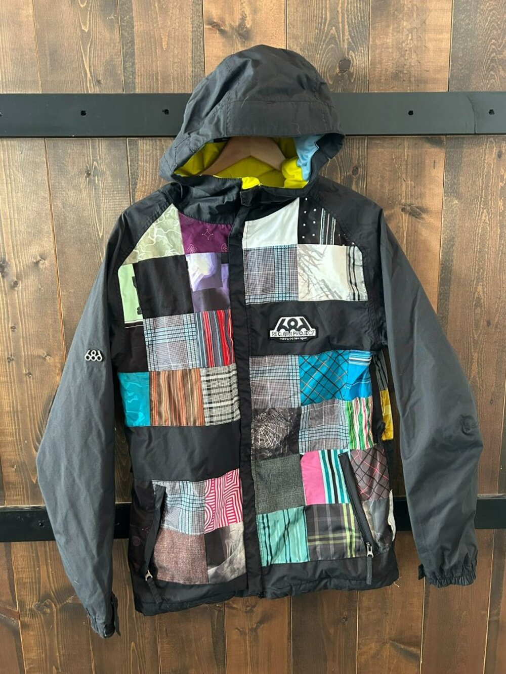 686 Reclaim Whatever Patchwork Design Jacket Men's Size M
